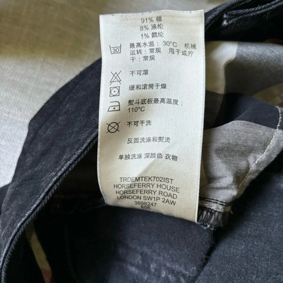 Stylish Women's Gray and Black Jeans - Picture 16 of 16